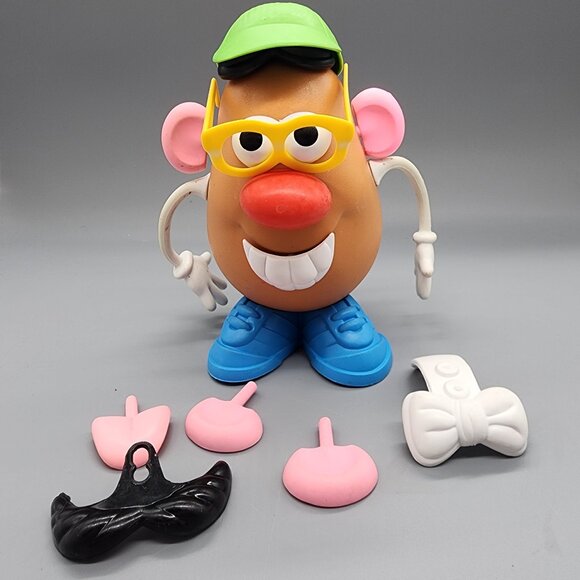 Vintage 1983 Hasbro Mr. Potato Head Toy with Accessories - Rare Collectible - Picture 1 of 8